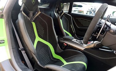 Lamborghini Huracan Performante 10