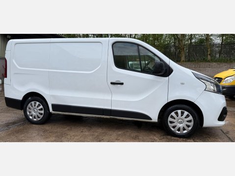 Renault Trafic 1.6 dCi 27 Business+ Panel Van 5dr Diesel Manual SWB Standard Roof Euro 5 ( 15