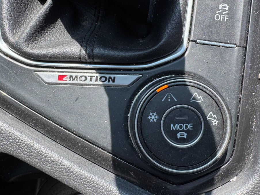 2017 Volkswagen Tiguan — image 28