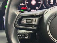 Porsche Taycan Performance Plus 93.4kWh Saloon 4dr Electric Auto RWD (476 ps) 28