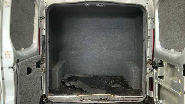 Renault Trafic Crew Cab SWB L1H1 Sport SL28 Air Con Alloys Sensors Tow Bar EURO 6 NO VAT 5