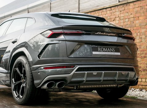 Lamborghini Urus 23