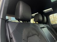 Land Rover Defender V8 73