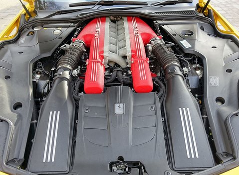 Ferrari F12 Berlinetta 5