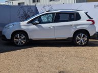 Peugeot 2008 E-HDI FELINE 4