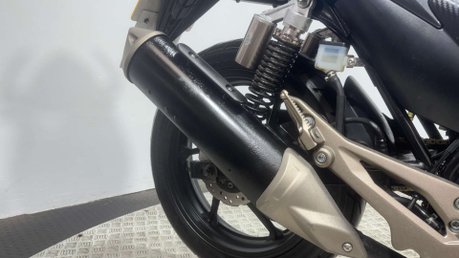 Lexmoto Isca 2020 ONLY 6K, NEW MOT, LEARNER BIKE 125CC NAKED 7