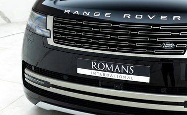 Land Rover Range Rover D300 SE 23