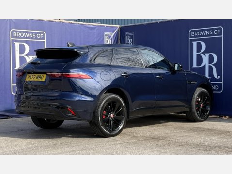 Jaguar F-Pace 2.0 D200 MHEV R-Dynamic Black SUV 5dr Diesel Auto AWD Euro 6 (s/s) (204 ps) 4