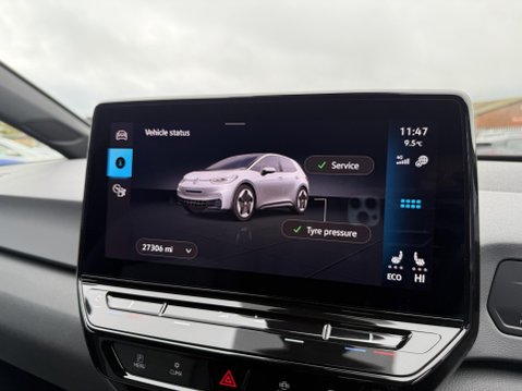 Volkswagen ID.3 Pro Performance 58kWh Life Hatchback 5dr Electric Auto (204 ps) 45