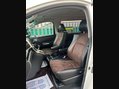 Toyota Alphard GOLDEN EYES II V6 18