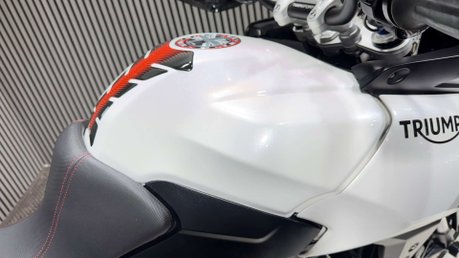 Triumph Tiger 2014 ONLY 12K ADVENTURE BIKE PANNIERS LONG MOT 1050CC 18