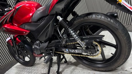 Honda CBF125 CBF125 2013 ONLY 16K 1 FORMER OWNER MOT WARRANTY 125CC 31