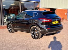 Nissan Qashqai 1.6 Qashqai Tekna dCi 5dr 9