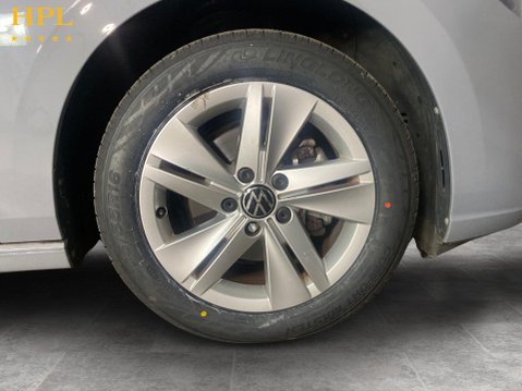 Volkswagen Golf 1.5 TSI Life Hatchback 5dr Petrol Manual Euro 6 (s/s) (150 ps) Air Con - Al 10