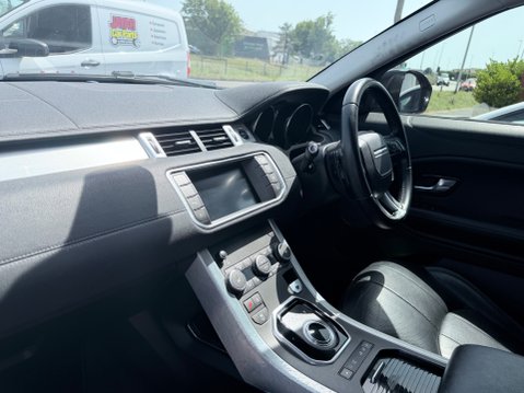 Land Rover Range Rover Evoque 2.0 TD4 SE TECH 9