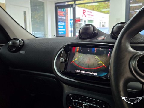 Smart Forfour 17.6kWh Premium Auto 5dr (22kW Charger) 30