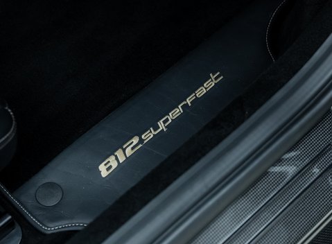 Ferrari 812 Superfast 22