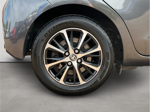Toyota Yaris 1.5 Hybrid Icon Tech 5dr CVT 11
