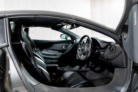 McLaren 570S SPIDER. WARRANTY. FULL MSH. CERAMIC BRAKES. SPORT EXHAUST. FRONT LIFT. B&O 24