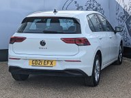Volkswagen Golf LIFE TSI 9