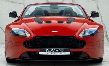 Aston Martin V12 Vantage S Roadster 7