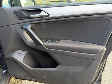 Volkswagen Tiguan SE NAVIGATION TSI BLUEMOTION TECHNOLOGY 16