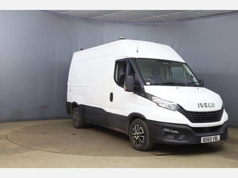 Iveco Daily 2.3D HPI 12V 35S 3520 MWB H1 Euro 6 (s/s) 5dr 1
