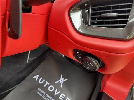 Aston Martin Vanquish V12 76