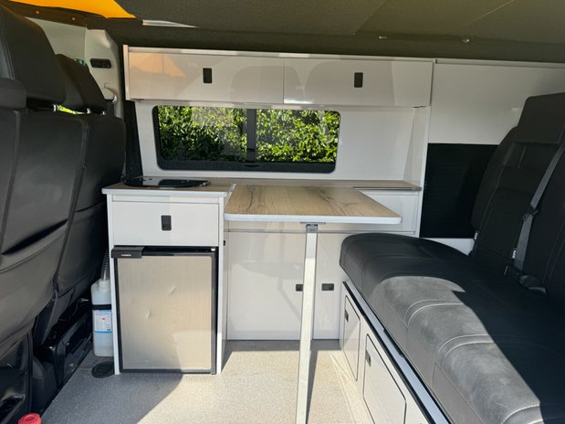 Volkswagen Transporter Camper | Pop Top | AUTO | 4 Berth | Kitchen | Solar | NO VAT | Euro 6 10