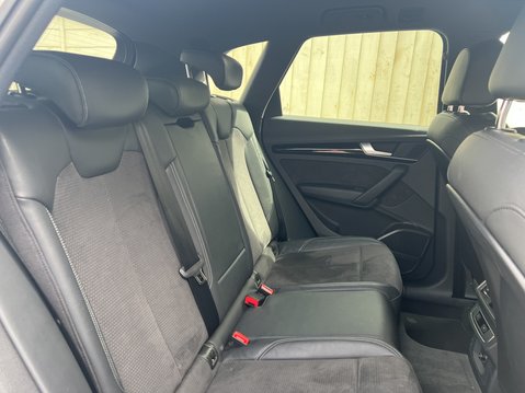 Audi Q5 2.0 TFSI S line SUV 5dr Petrol S Tronic quattro Euro 6 (s/s) (252 ps) 12
