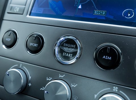 Aston Martin Vanquish S Ultimate 22