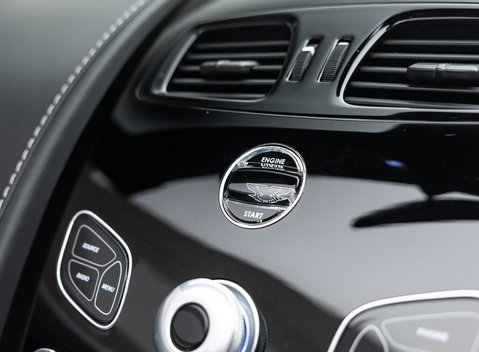 Aston Martin V12 Vantage S ROADSTER 29