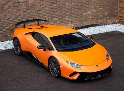 Lamborghini Huracan Performante 8