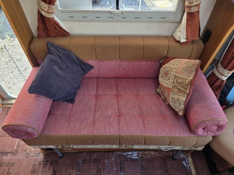 Autocruise Starblazer Motor Home 28