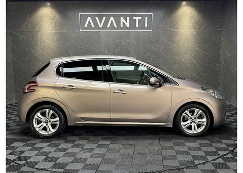 Peugeot 208 1.6 VTi Allure Hatchback 5dr Petrol Auto Euro 5 (120 ps) 9