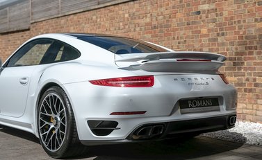 Porsche 911 (991) Turbo S 31