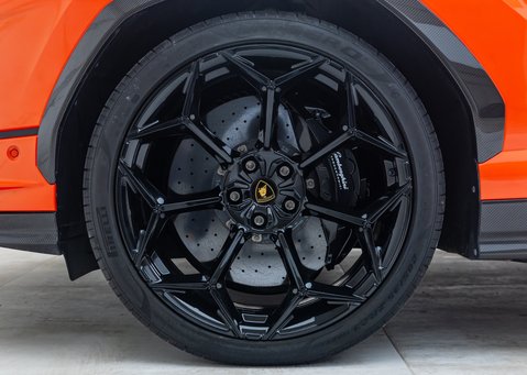 Lamborghini Urus PERFORMANTE