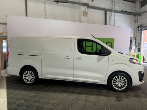 Vauxhall Vivaro 1.5 Vivaro F2900 Professional S/S 9
