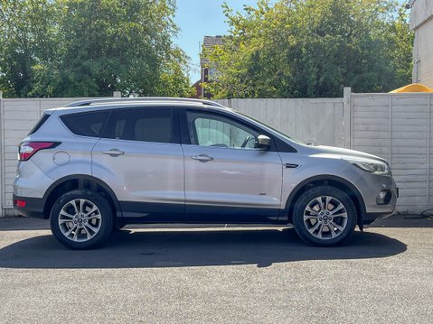 Ford Kuga 1.5T EcoBoost Titanium SUV 5dr Petrol Auto AWD Euro 6 (s/s) (182 ps) 6