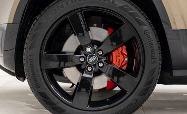 Land Rover Defender 110 X P400e 8