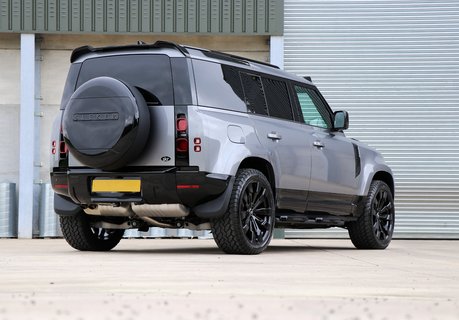 Land Rover Defender 110