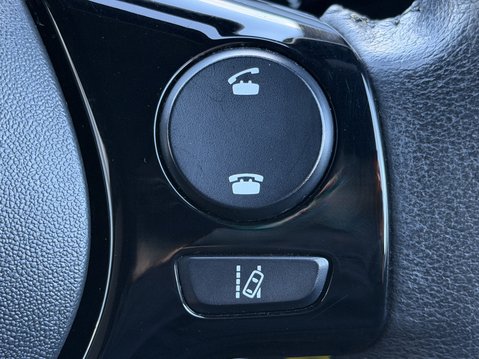 Toyota Aygo 1.0 VVT-i X-Trend TSS 5dr [Bi-tone] 28