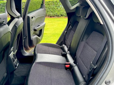 Renault Captur TECHNO E-TECH 20