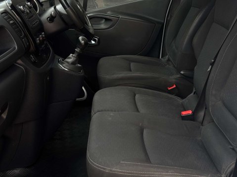 Vauxhall Vivaro 1.6 Vivaro 2900 Sportive CDTi 36