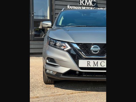 Nissan Qashqai 1.3 DIG-T N-Connecta SUV 5dr Petrol Manual Euro 6 (s/s) (140 ps) 5