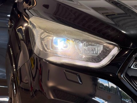 Ford Kuga 2.0 TDCi ST-Line X AWD Euro 6 (s/s) 5dr 9