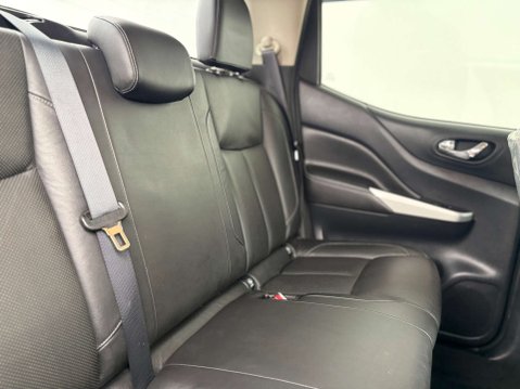 Nissan Navara 2.3 Navara Tekna dCi Auto 4WD 5dr 29