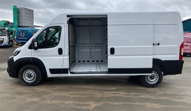 Fiat Ducato 35 L3H2 STANDARD Panel Van *pre-reg* 