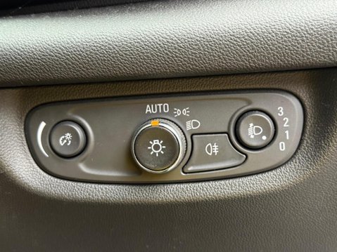 Vauxhall Insignia 1.6 Turbo D ecoTEC Design Nav Grand Sport Euro 6 (s/s) 5dr 13