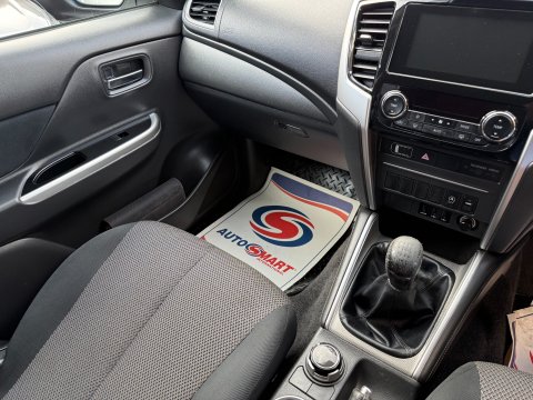 Mitsubishi L200 DI-D WARRIOR DCB 10